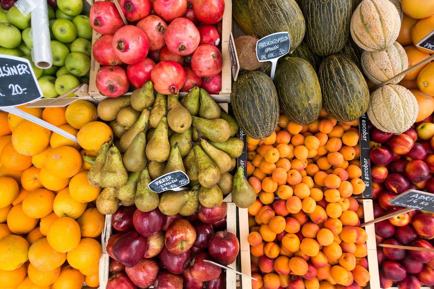 5 Must-Try Foods from Hoàng Hoa Thám Market