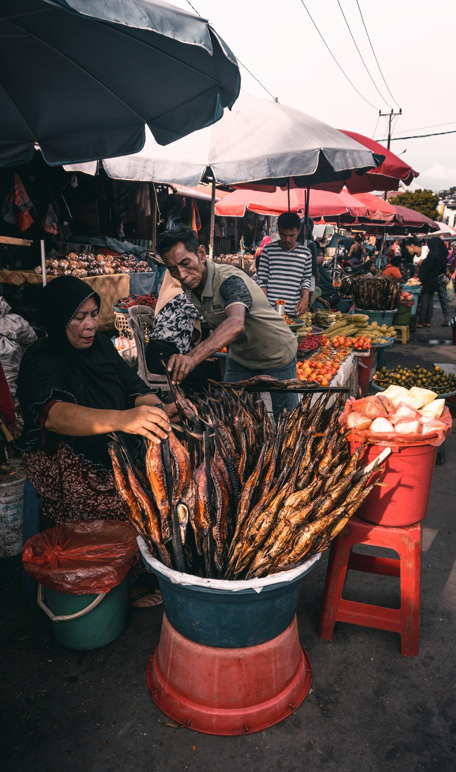 How Hoàng Hoa Thám Market Represents Local Culture
